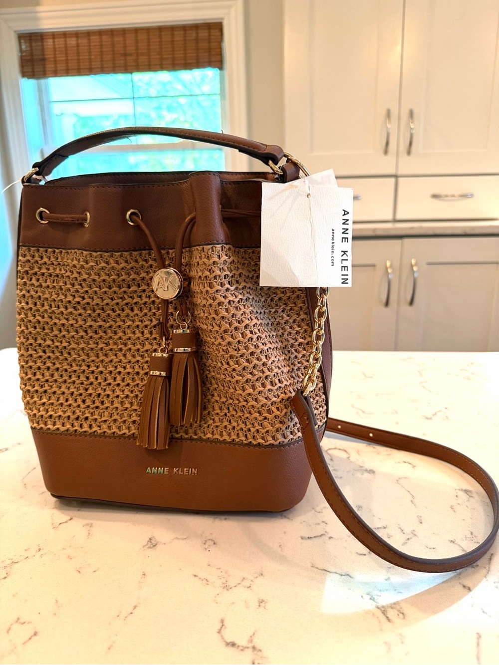 Anne Klein NWT Straw Bucket Bag Cognac Brown Crossbody Shoulder Purse Tassel